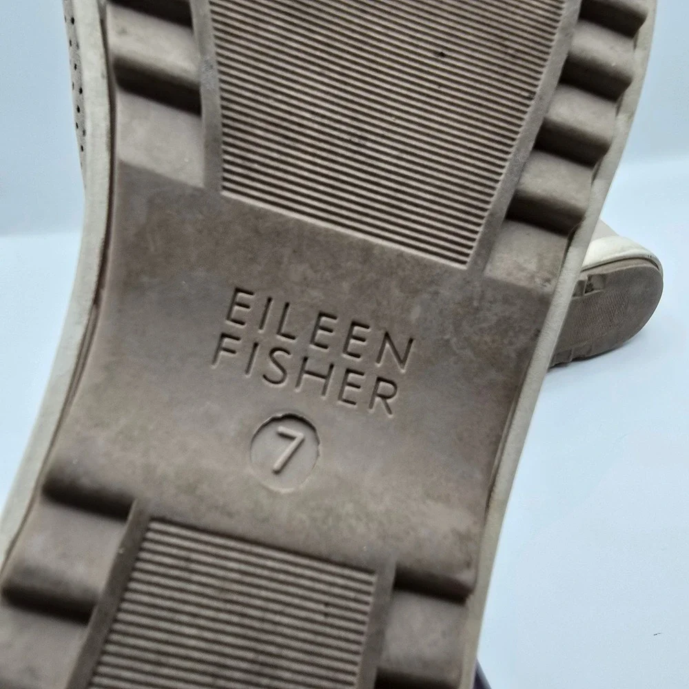 Eileen Fisher Wedge Sandals Perforated Leather‎ Taupe Zip Up Women's Shoes 7